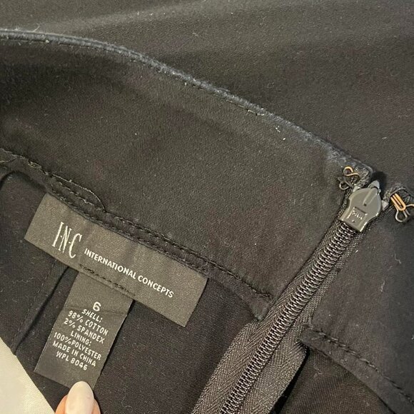 INC Black and white shorts with a touch of glamour - Picture 2 of 3